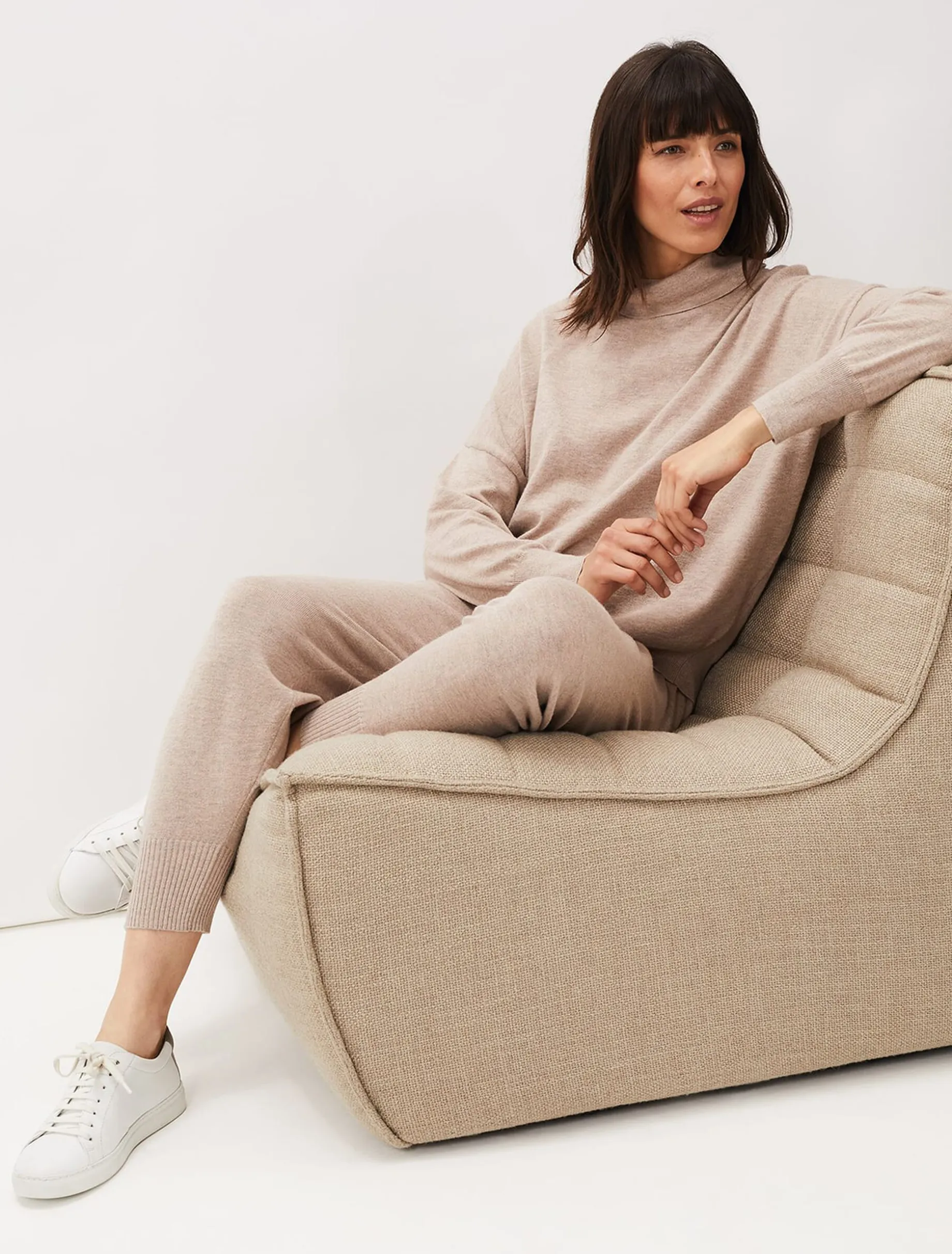 Trousers & Shorts^Phase Eight Alice Knitted Co-Ord Joggers Mocha