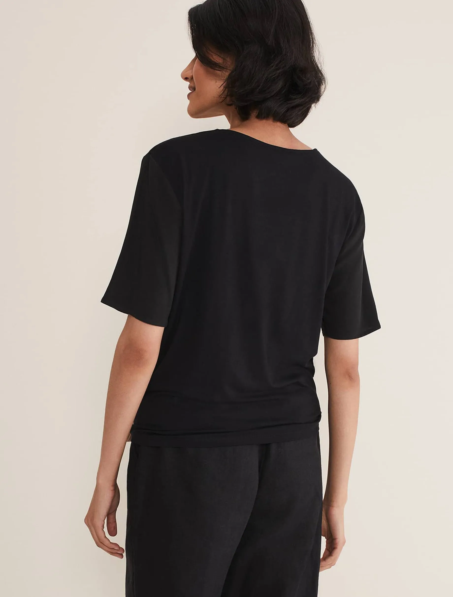 Tops & T-Shirts^Phase Eight Arie Side Tie Top Stone/Black