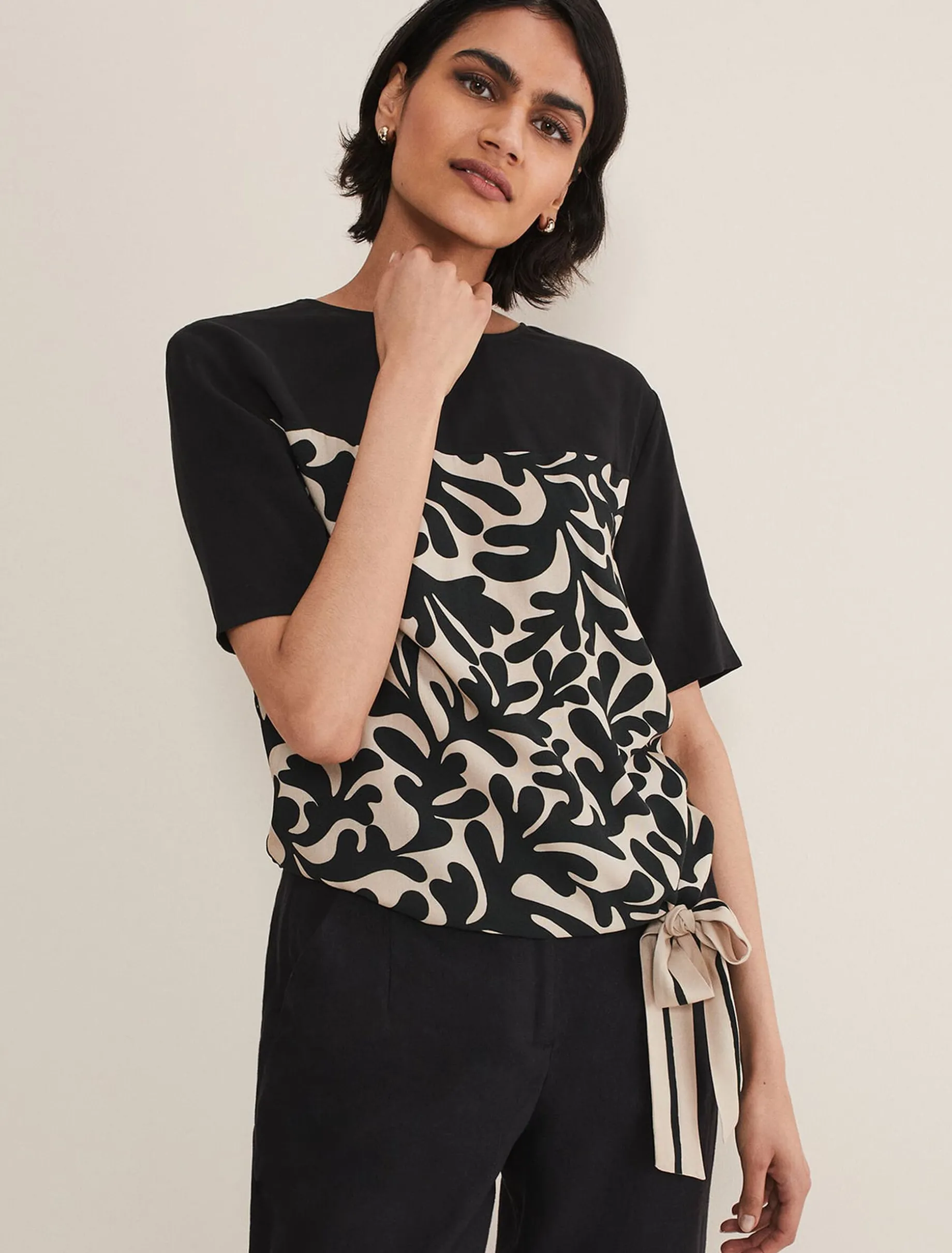 Tops & T-Shirts^Phase Eight Arie Side Tie Top Stone/Black