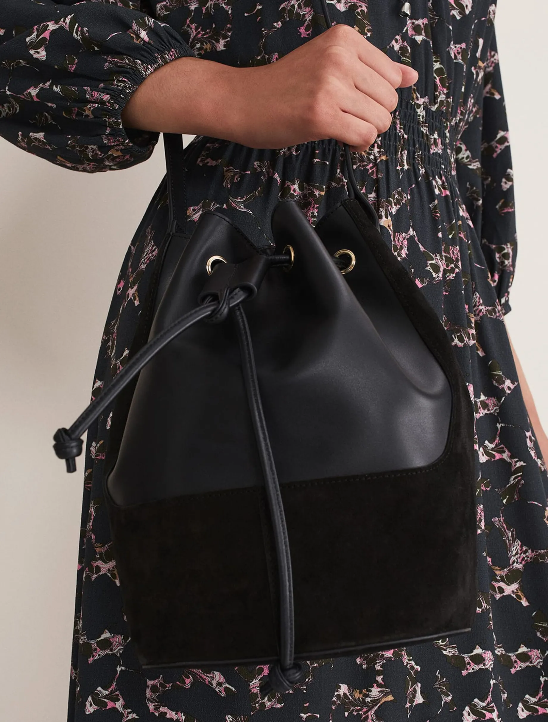 Bags^Phase Eight Bucket Shoulder Bag Black