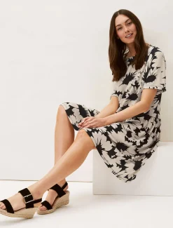 Dresses^Phase Eight Daisy Print Swing Dress Black/Ivory
