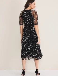 Dresses^Phase Eight Freja Embroidered Dress Black/Ivory