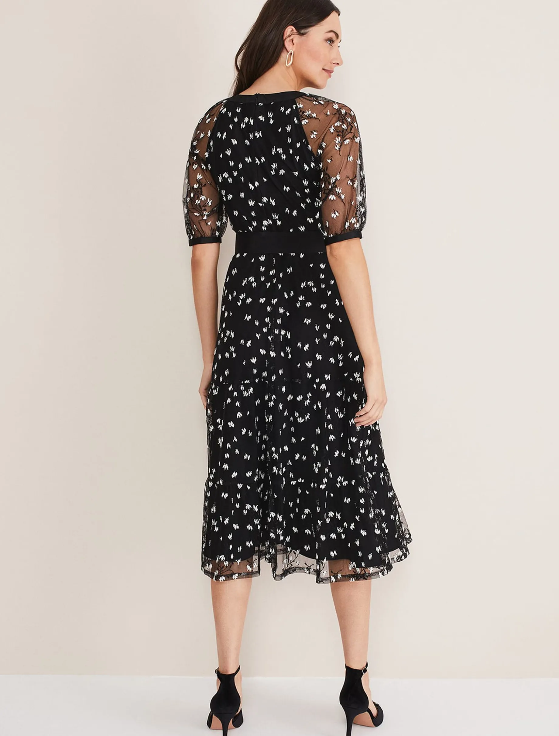 Dresses^Phase Eight Freja Embroidered Dress Black/Ivory