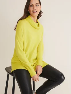 Knitwear^Phase Eight Maltia Asymmetric Hem Jumper Lime
