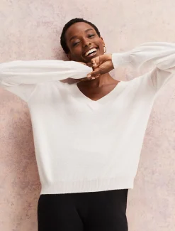 Knitwear^Phase Eight Ophelia Wool Cashmere V Neck Jumper Petal Pink