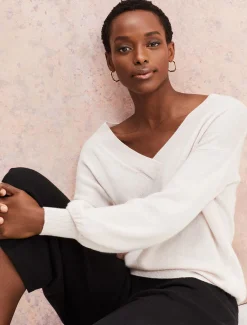 Knitwear^Phase Eight Ophelia Wool Cashmere V Neck Jumper Petal Pink