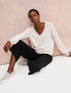 Knitwear^Phase Eight Ophelia Wool Cashmere V Neck Jumper Petal Pink