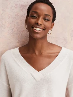 Knitwear^Phase Eight Ophelia Wool Cashmere V Neck Jumper Petal Pink