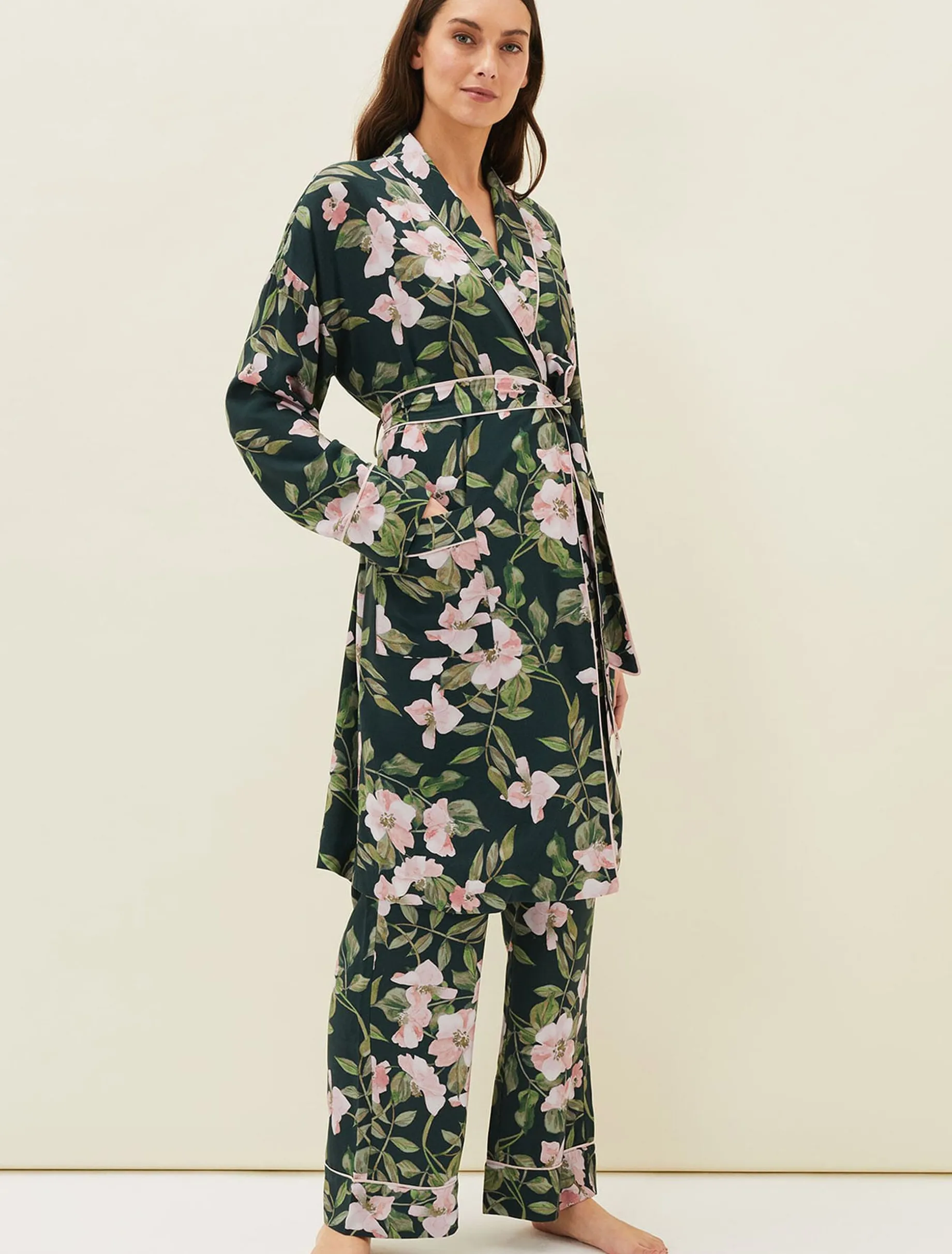 Pyjamas^Phase Eight Pina Floral Print Robe Multi-Coloured