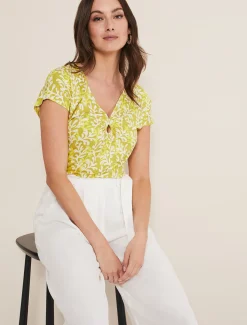 Tops & T-Shirts^Phase Eight Rena Keyhole Top Yellow