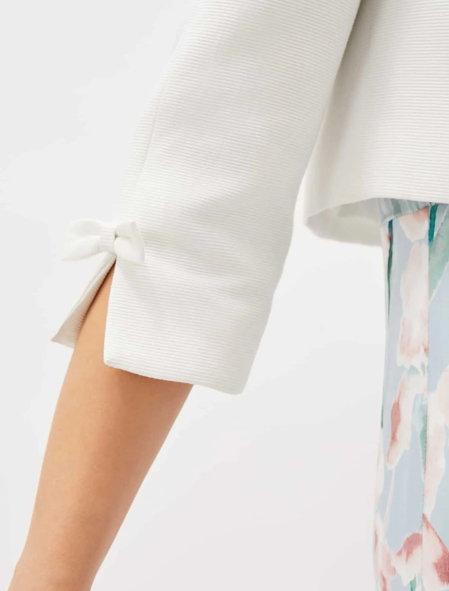 Jackets^Phase Eight Zoelle Bow Detail Jacket Ivory